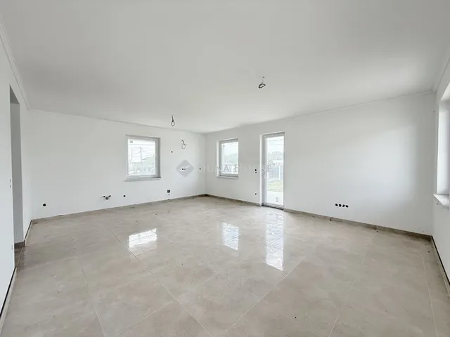 Eladó ház Szigetcsép 134 nm