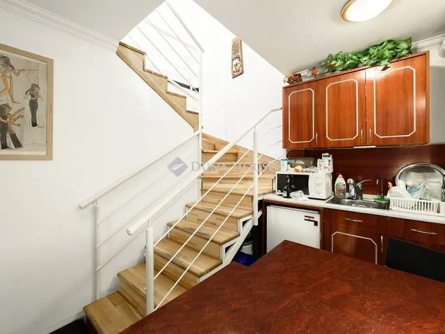 Eladó kereskedelmi és ipari ingatlan Budapest XIII. kerület 73 nm