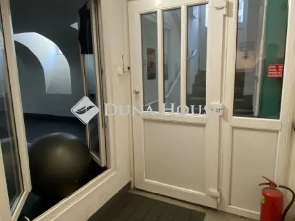 Eladó kereskedelmi és ipari ingatlan Budapest VII. kerület 202 nm