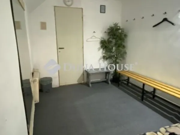 Eladó kereskedelmi és ipari ingatlan Budapest VII. kerület 202 nm