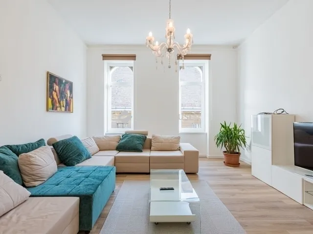 Eladó lakás Budapest VI. kerület 98 nm