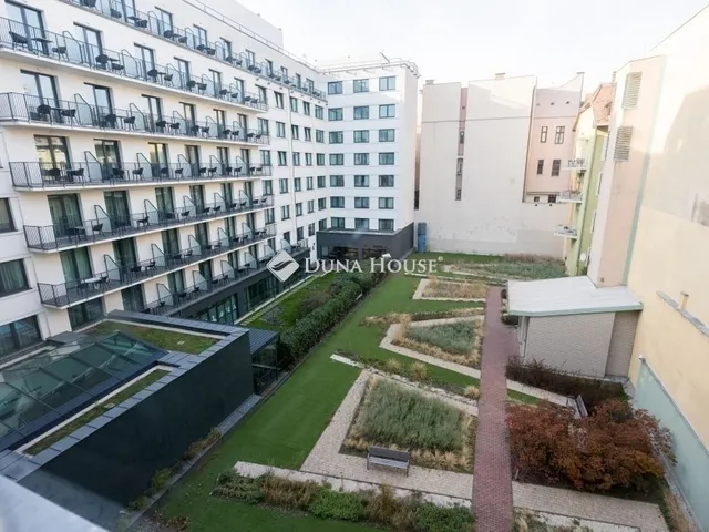 Eladó lakás Budapest VI. kerület 98 nm