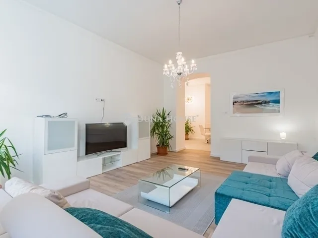 Eladó lakás Budapest VI. kerület 98 nm