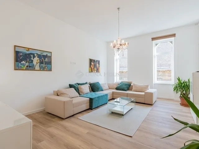 Eladó lakás Budapest VI. kerület 98 nm