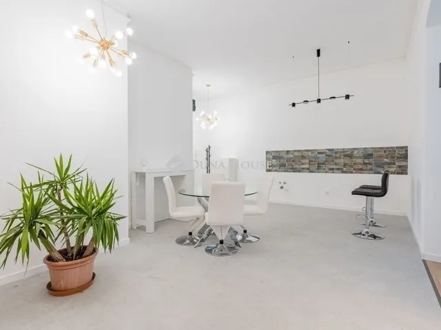 Eladó lakás Budapest VI. kerület 98 nm