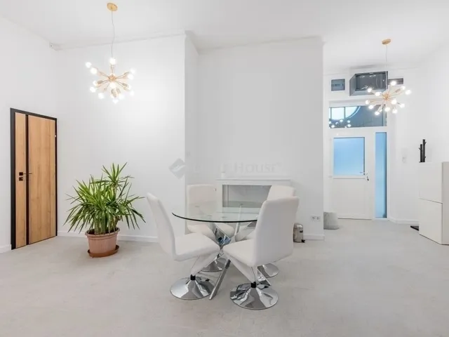 Eladó lakás Budapest VI. kerület 98 nm