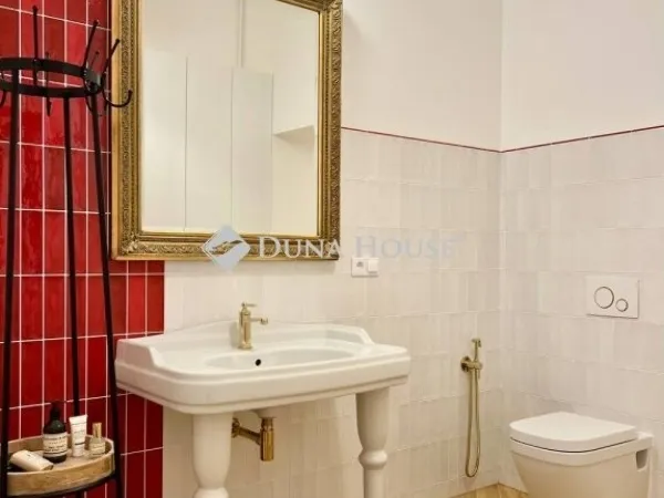 Eladó lakás Budapest VI. kerület 80 nm