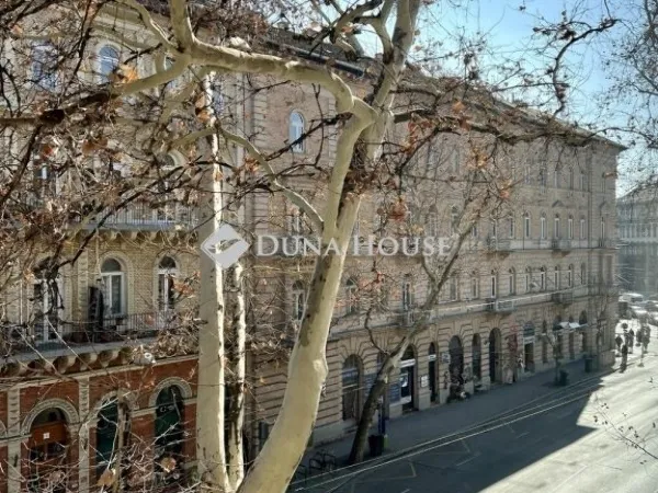 Eladó lakás Budapest VI. kerület 80 nm