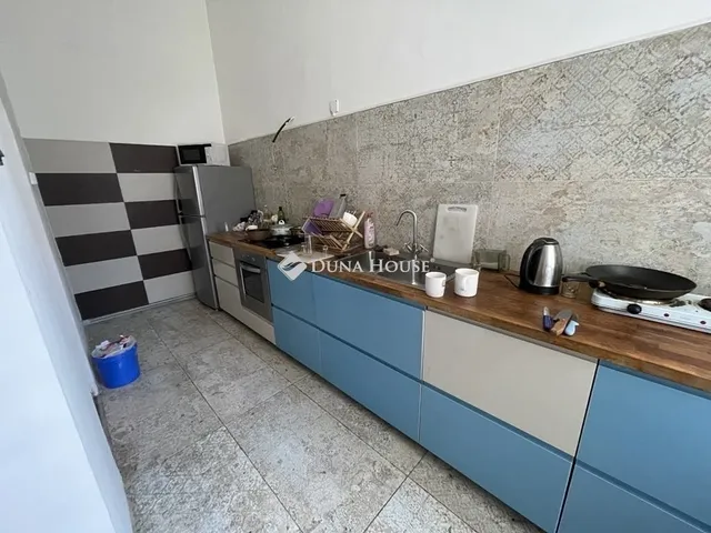 Eladó lakás Budapest VI. kerület 128 nm