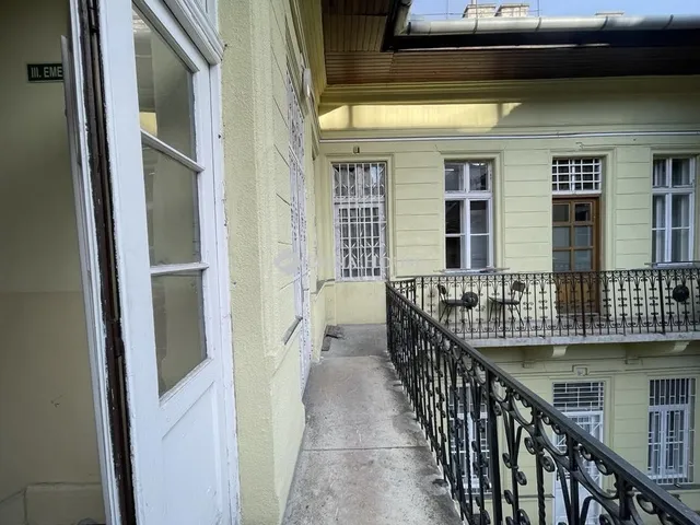Eladó lakás Budapest VI. kerület 128 nm