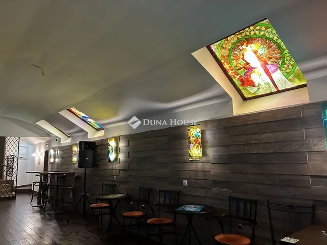 Eladó kereskedelmi és ipari ingatlan Budapest VI. kerület 90 nm