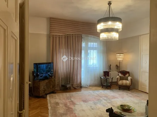 Eladó lakás Budapest VI. kerület 132 nm