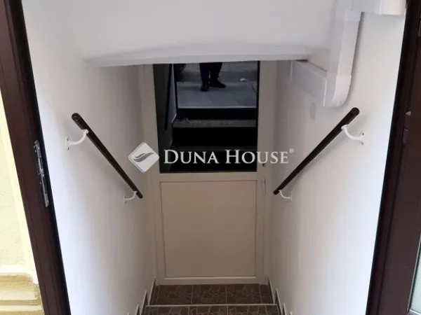 Eladó lakás Budapest VI. kerület 75 nm