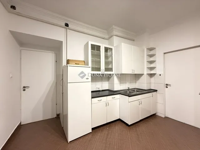 Eladó lakás Budapest VI. kerület 114 nm
