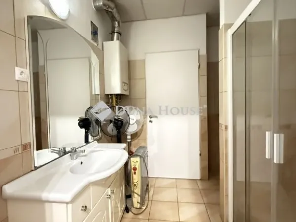 Eladó lakás Budapest VI. kerület 114 nm