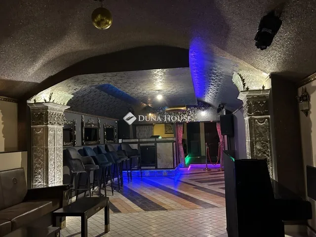 Eladó kereskedelmi és ipari ingatlan Budapest VI. kerület 112 nm