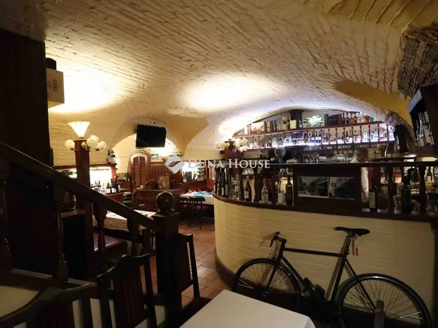 Eladó kereskedelmi és ipari ingatlan Budapest VI. kerület 176 nm