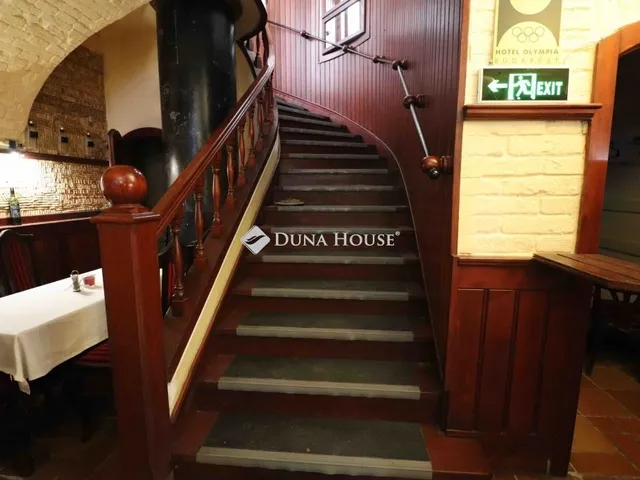 Eladó kereskedelmi és ipari ingatlan Budapest VI. kerület 176 nm