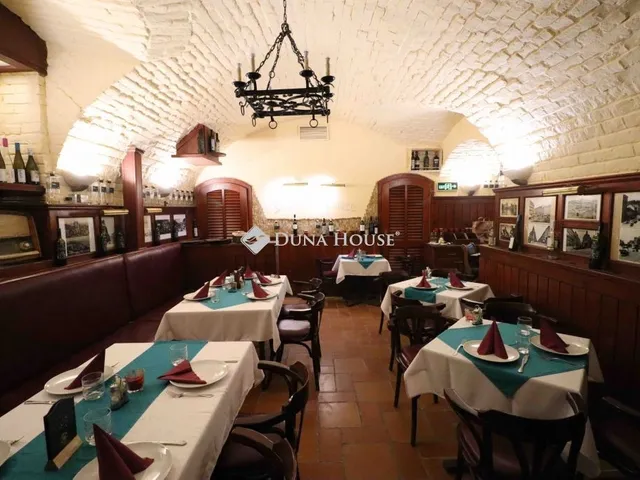 Eladó kereskedelmi és ipari ingatlan Budapest VI. kerület 176 nm