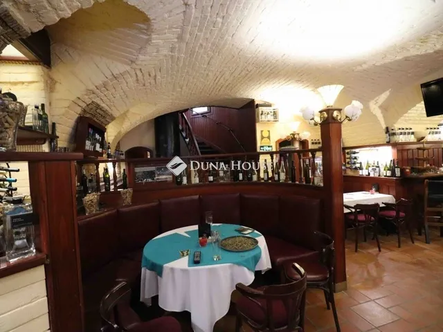 Eladó kereskedelmi és ipari ingatlan Budapest VI. kerület 176 nm