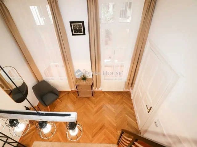 Eladó lakás Budapest VI. kerület 32 nm