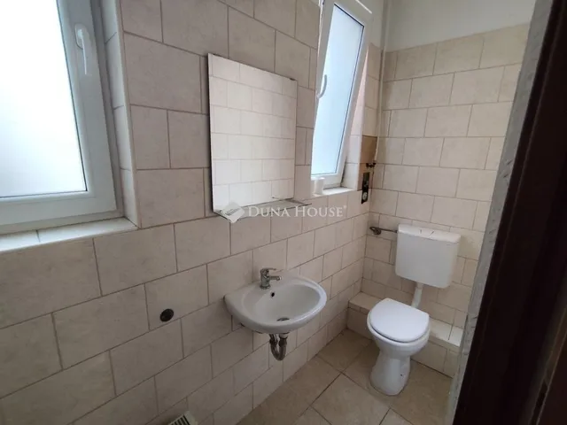 Eladó lakás Budapest VI. kerület 78 nm