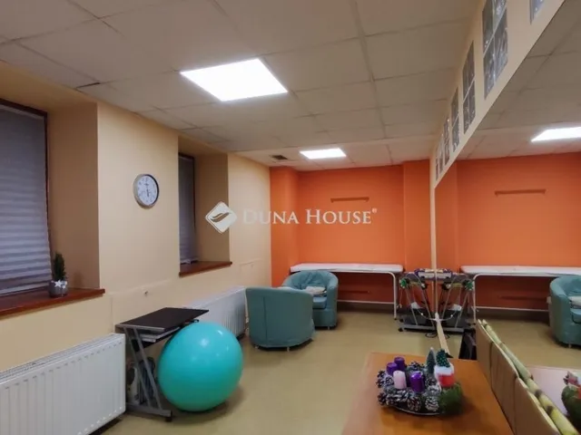 Eladó kereskedelmi és ipari ingatlan Budapest VI. kerület 186 nm