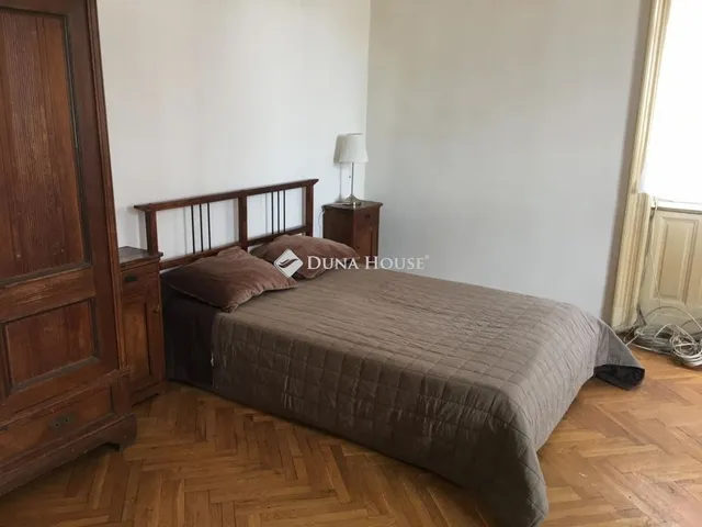 Eladó lakás Budapest VIII. kerület 77 nm