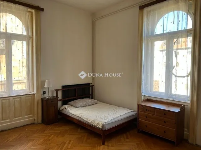 Eladó lakás Budapest VIII. kerület 77 nm