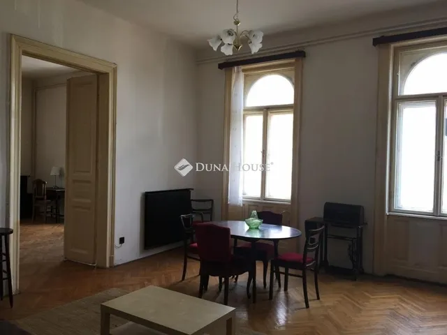 Eladó lakás Budapest VIII. kerület 77 nm