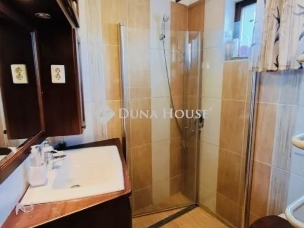 Eladó ház Tárnok 190 nm