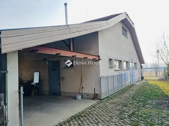 Eladó ház Tárnok 190 nm