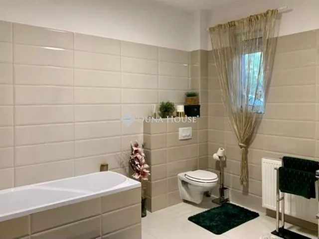 Eladó ház Kerepes 178 nm