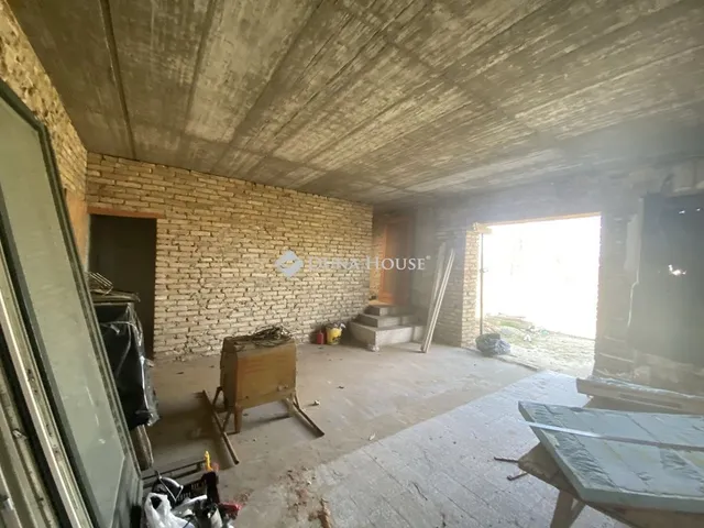 Eladó kereskedelmi és ipari ingatlan Dabas 799 nm