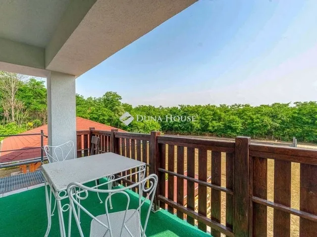 Eladó ház Domony 205 nm