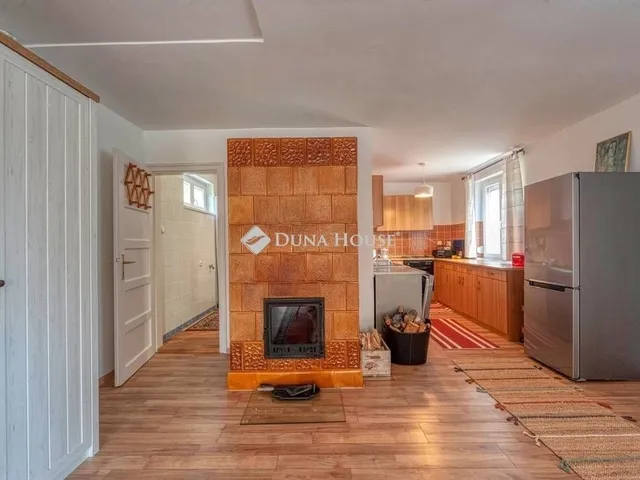 Eladó ház Domony 205 nm