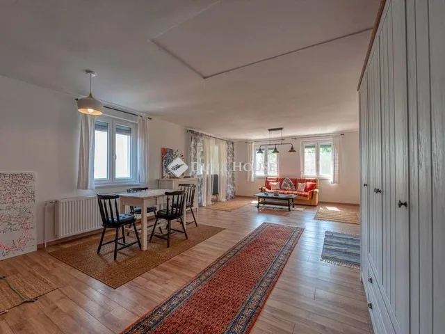 Eladó ház Domony 205 nm