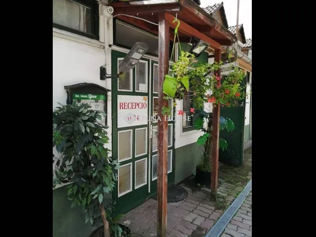 Eladó kereskedelmi és ipari ingatlan Bag 1200 nm