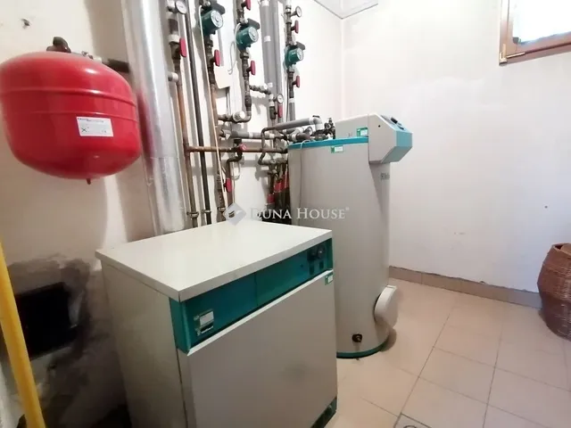 Eladó ház Tök 291 nm