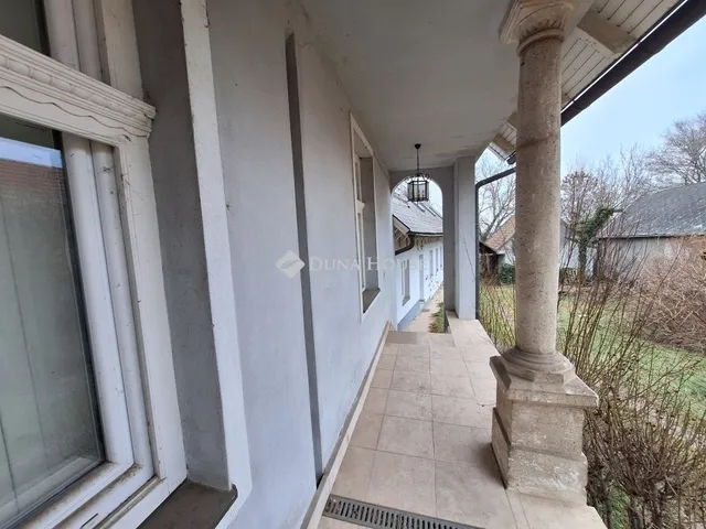 Eladó ház Tök 291 nm