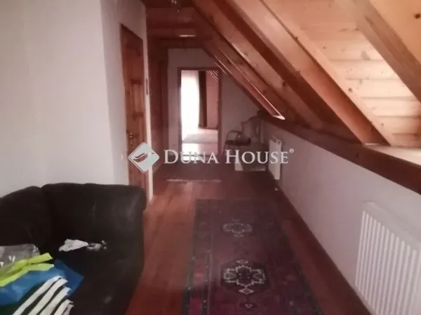 Eladó ház Tök 291 nm