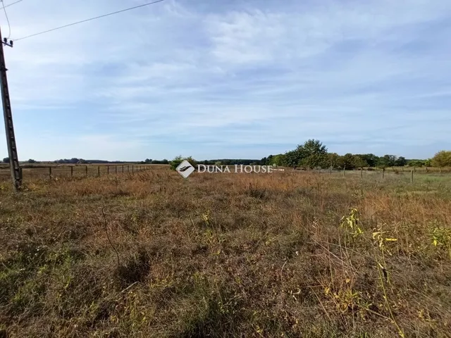 Eladó telek Alsónémedi 13430 nm