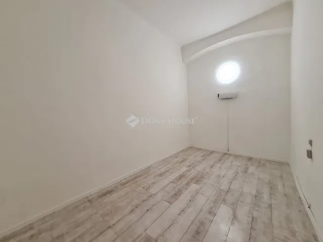 Eladó lakás Budapest VIII. kerület 22 nm