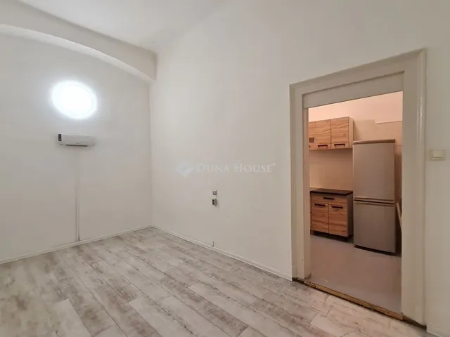 Eladó lakás Budapest VIII. kerület 22 nm