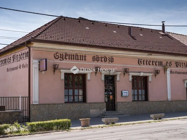 Eladó kereskedelmi és ipari ingatlan Pilisszentiván 550 nm