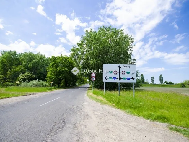 Eladó telek Pusztavacs 40000 nm