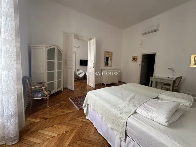 Eladó lakás Budapest V. kerület 122 nm