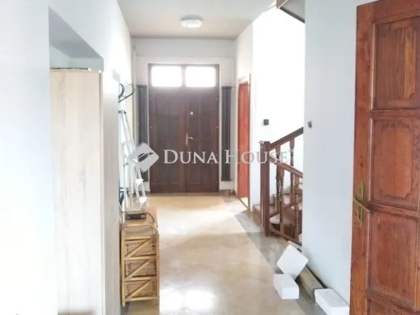 Eladó ház Dunaharaszti 400 nm