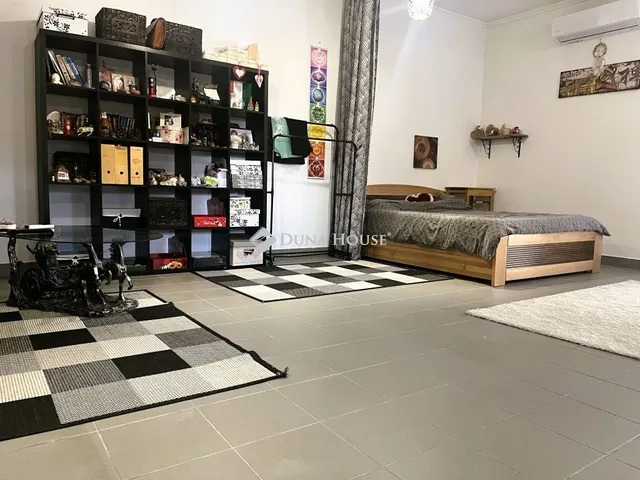 Eladó kereskedelmi és ipari ingatlan Bugyi 120 nm