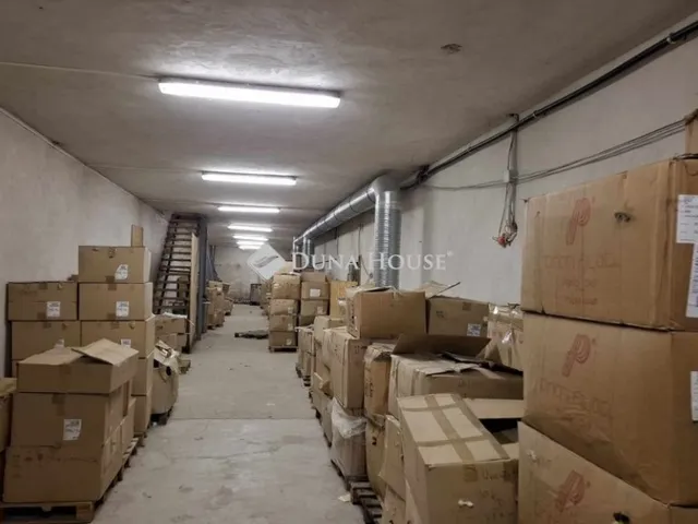 Eladó kereskedelmi és ipari ingatlan Maglód 2742 nm